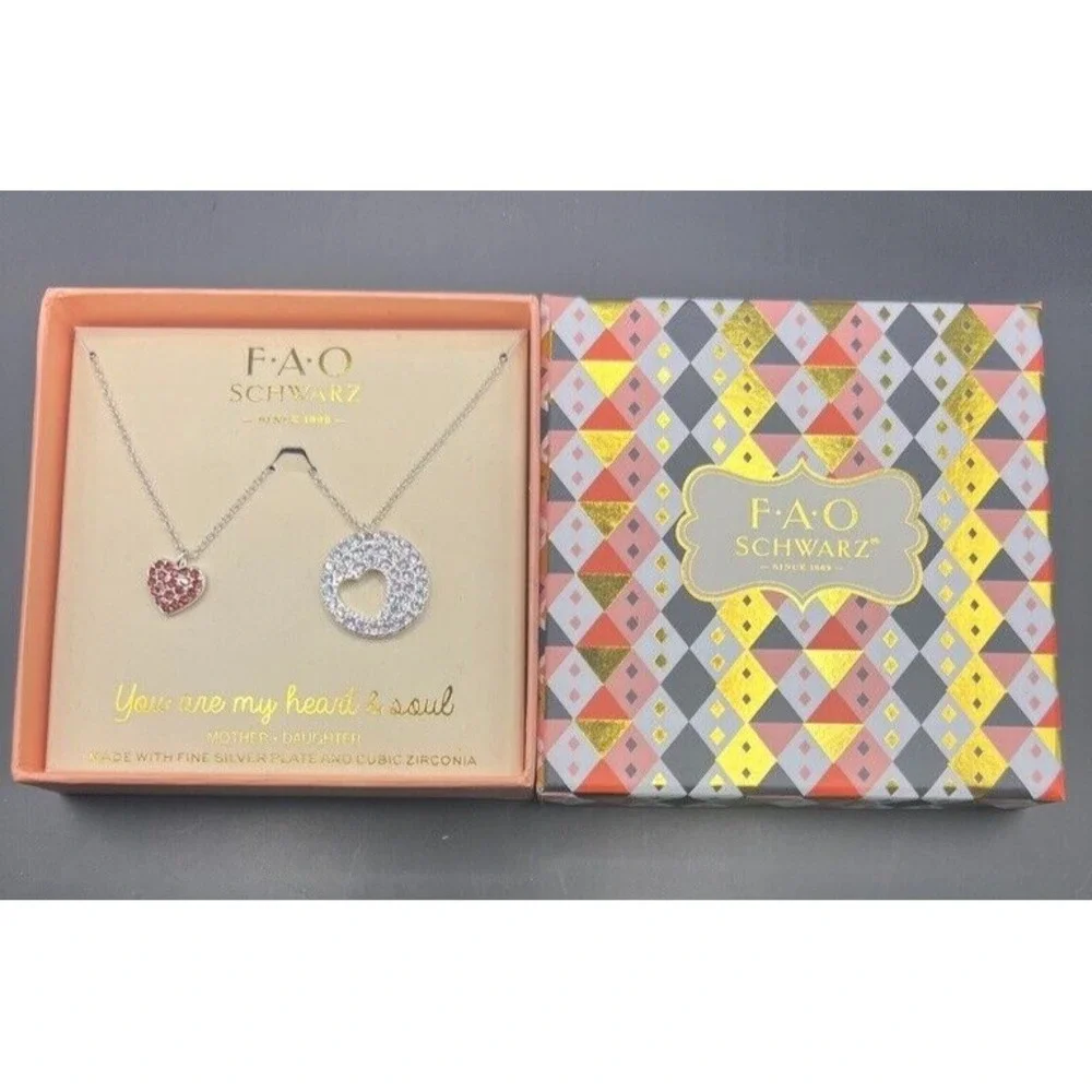 FAO Schwarz Mother Daughter Heart & Soul Necklace Set Fine Silver‎ Plate CZ New